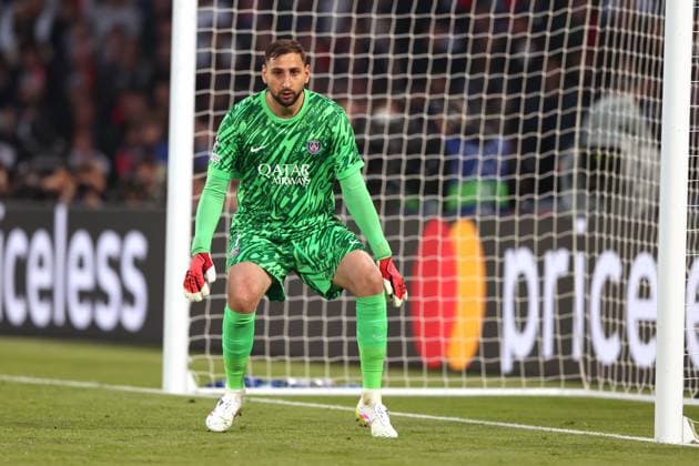 PSG gegen Arsenal UEFA Champions League 07. Mai 2025 Paris UEFA Champions League Paris Saint Germain gegen Arsenal FC PSG-Torwart Gianluigi Donnarumma Foto Mark Leech Paris UK  Copyright: xMarkxLeechxOffside