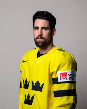 250508 Erik Gustafsson of Sweden poses for a portrait ahead of the 2025 IIHF Ice Hockey World Championship on May 8, 2025 in Stockholm Editors note Background has been retouched Photo Joel Marklund BILDBYRAN kod JM JM0670 bbeng ishockey ice hockey ishockey vm 2025 vm 2025 iihf world championship porträtt sverige sweden  Copyright: JOELxMARKLUND BB250508JM017