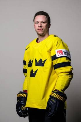 250508 Lucas Raymond of Sweden poses for a portrait ahead of the 2025 IIHF Ice Hockey World Championship on May 8, 2025 in Stockholm Editors note Background has been retouched Photo Joel Marklund BILDBYRAN kod JM JM0670 bbeng ishockey ice hockey ishockey vm 2025 vm 2025 iihf world championship porträtt sverige sweden  Copyright: JOELxMARKLUND BB250508JM020