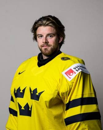 250508 Goaltender Samuel Ersson of Sweden poses for a portrait ahead of the 2025 IIHF Ice Hockey World Championship on May 8, 2025 in Stockholm Editors note Background has been retouched Photo Joel Marklund BILDBYRAN kod JM JM0670 bbeng ishockey ice hockey ishockey vm 2025 vm 2025 iihf world championship porträtt sverige sweden  Copyright: JOELxMARKLUND BB250508JM037
