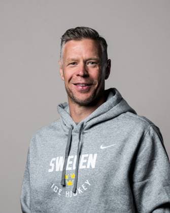 250508 Assistant coach Nicklas Rahm of Sweden poses for a portrait ahead of the 2025 IIHF Ice Hockey World Championship on May 8, 2025 in Stockholm Editors note Background has been retouched Photo Joel Marklund BILDBYRAN kod JM JM0670 bbeng ishockey ice hockey ishockey vm 2025 vm 2025 iihf world championship porträtt sverige sweden  Copyright: JOELxMARKLUND BB250508JM049