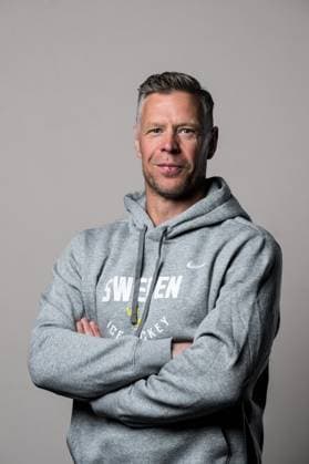 250508 Assistant coach Nicklas Rahm of Sweden poses for a portrait ahead of the 2025 IIHF Ice Hockey World Championship on May 8, 2025 in Stockholm Editors note Background has been retouched Photo Joel Marklund BILDBYRAN kod JM JM0670 bbeng ishockey ice hockey ishockey vm 2025 vm 2025 iihf world championship porträtt sverige sweden  Copyright: JOELxMARKLUND BB250508JM050