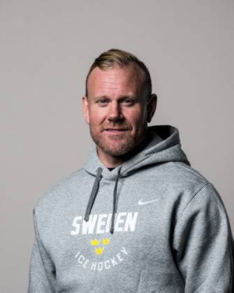 250508 Assistant general manager Patric Hörnqvist of Sweden poses for a portrait ahead of the 2025 IIHF Ice Hockey World Championship on May 8, 2025 in Stockholm Editors note Background has been retouched Photo Joel Marklund BILDBYRAN kod JM JM0670 bbeng ishockey ice hockey ishockey vm 2025 vm 2025 iihf world championship porträtt sverige sweden  Copyright: JOELxMARKLUND BB250508JM053