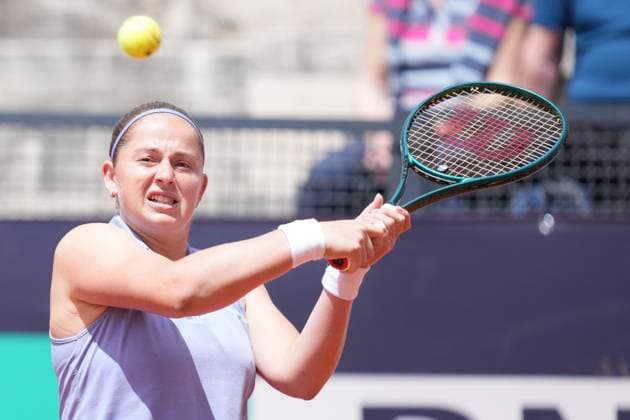 Jelena Ostapenko (LAT) during the 3th round against Rebecca Sramkova (SVK) of the WTA, Tennis Damen Master 1000 Internazionali BNL d™Italia tournament at Foro Italico on May 08, 2025 (Alfredo Falcone LaPresse)  Copyright: xAlfredoxFalcone LaPressex
