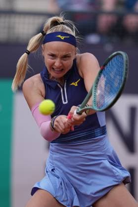 Rebecca Sramkova (SVK) during the 3th round against Jelena Ostapenko (LAT) of the WTA, Tennis Damen Master 1000 Internazionali BNL d™Italia tournament at Foro Italico on May 08, 2025 (Alfredo Falcone LaPresse)  Copyright: xAlfredoxFalcone LaPressex
