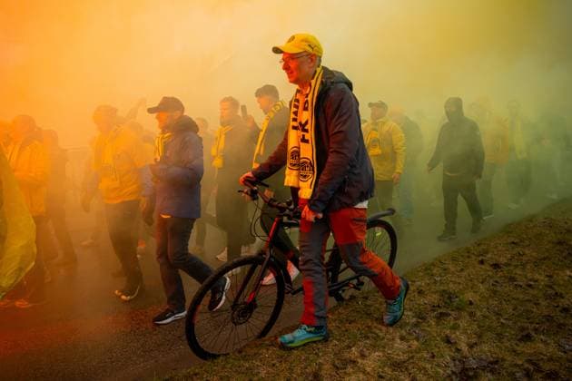 250508 Fans of Bodo Glimt ahead of the UEFA Europa League semi final football match between Bodo Glimt and Tottenham on May 8, 2025 in Bodo Photo Vegard Grott BILDBYRAN kod VG VG0750 bbeng fotboll football soccer fotball uefa europa league europa league bodo glimt bodo glimt tottenham hotspur spurs publik  Copyright: VEGARDxGRoTT BB250508VG003
