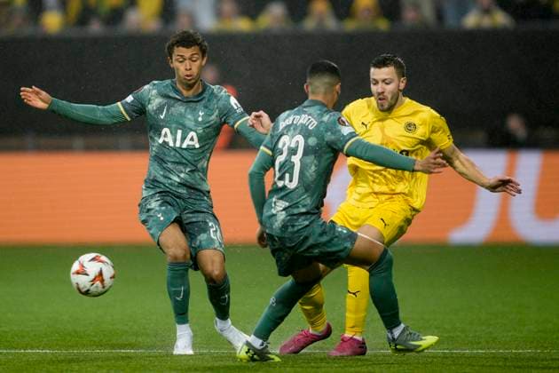 UEFA Europa leauge 2024 2025 Bodo Glimt Tottenham Bodo 20250508 Tottenhams Brennan Johnson and Pedro Porro and Bodo Glimts Fredrik Bjorkan during the UEFA Europa League between Bodo Glimt and Tottenham at Aspmyra Stadium Photo Stian Lysberg Solum NTB Bodo Norge EDITORIAL USE ONLY RESTRICTED USE FOR BETTING COMPANIES  Copyright: xStianxLysbergxSolumx xNTBx