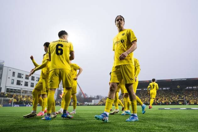 250508 Ulrik Saltnes of Bodo Glimt ahead of the UEFA Europa League semi final football match between Bodo Glimt and Tottenham on May 8, 2025 in Bodo Photo Vegard Grott BILDBYRAN kod VG VG0750 bbeng fotboll football soccer fotball uefa europa league europa league bodo glimt bodo glimt tottenham hotspur spurs  Copyright: VEGARDxGRoTT BB250508VG015