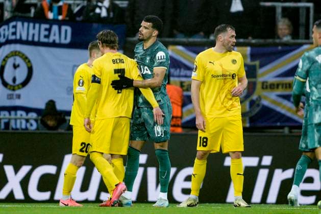 UEFA Europa leauge 2024 2025 Bodo Glimt Tottenham Bodo 20250508 Tottenhams Dominic Solanke and Bodo Glimts Patrick Berg, Brede Moe and Fredrik Sjovold during the UEFA Europa League between Bodo Glimt and Tottenham at Aspmyra Stadium Photo Stian Lysberg Solum NTB Bodo Norge EDITORIAL USE ONLY RESTRICTED USE FOR BETTING COMPANIES  Copyright: xStianxLysbergxSolumx xNTBx