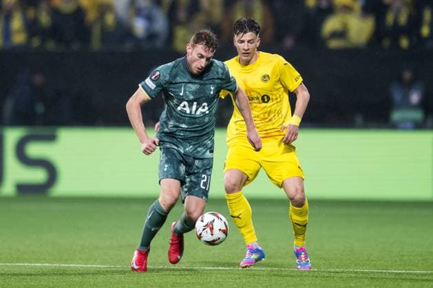 250508 Dejan Kulusevski of Tottenham Hotspur and Jostein Gundersen of Bodo Glimt during the UEFA Europa League semi final football match between Bodo Glimt and Tottenham on May 8, 2025 in Bodo Photo Vegard Grott BILDBYRAN kod VG VG0750 bbeng fotboll football soccer fotball uefa europa league europa league bodo glimt bodo glimt tottenham hotspur spurs  Copyright: VEGARDxGRoTT BB250508VG033