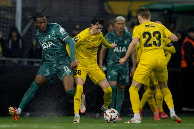 UEFA Europa leauge 2024 2025 Bodo Glimt Tottenham Bodo 20250508 Bodo Glimts Hakon Evjen and Tottenhams Destiny Udogie during the UEFA Europa League between Bodo Glimt and Tottenham at Aspmyra Stadium Photo Stian Lysberg Solum NTB Bodo Norge EDITORIAL USE ONLY RESTRICTED USE FOR BETTING COMPANIES  Copyright: xStianxLysbergxSolumx xNTBx