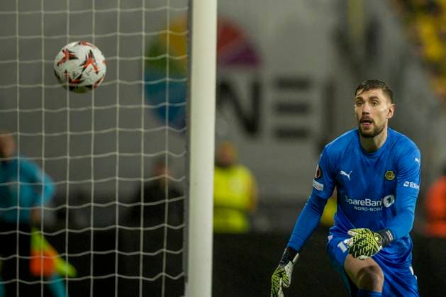 UEFA Europa leauge 2024 2025 Bodo Glimt Tottenham Bodo 20250508 Bodo Glimts goalkeeper Nikita Haikin is depressed after conceding a goal during the UEFA Europa League between Bodo Glimt and Tottenham at Aspmyra Stadium Photo Stian Lysberg Solum NTB Bodo Norge EDITORIAL USE ONLY RESTRICTED USE FOR BETTING COMPANIES  Copyright: xStianxLysbergxSolumx xNTBx