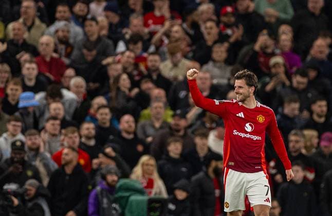 Football - UEFA Europa League - Semi-Final 2nd Leg - Manchester United, ManU FC v Athletic Club Bilbao MANCHESTER, ENGLAND - Thursday, May 8, 2025: Manchester United s Mason Mount celebrates after scoring the first equalising goal during the UEFA Europa League Semi-Final 2nd Leg match between Manchester United FC and Athletic Bilbao at Old Trafford. (Photo by David Rawcliffe Propaganda) MANCHESTER Old Trafford GREATER MANCHESTER ENGLAND  Copyright: xDavidxRawcliffex P2025-05-08-Man_Utd_Athletic-63