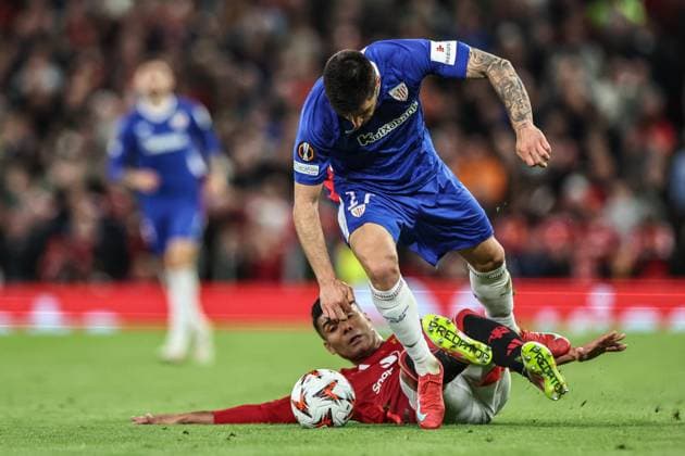UEFA Europa League Semi-final Manchester United, ManU v Athletic Bilbao Yuri Berchiche of Athletic Bilbao is tackled by Alejandro Garnacho of Manchester United during the UEFA Europa League Semi-final match Manchester United vs Athletic Bilbao at Old Trafford, Manchester, United Kingdom, 8th May 2025 (Photo by Mark Cosgrove News Images) Manchester Old Trafford Greater Manchester United Kingdom Copyright: xMarkxCosgrove NewsxImagesx