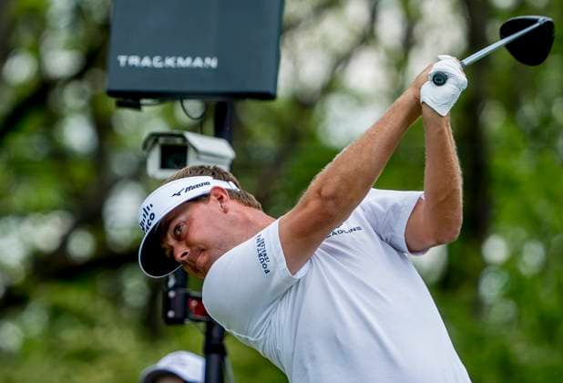 PGA, Golf Herren Golf 2025: Truist Championship MAY 08 May 8, 2025, Philadelphia, Pa, USA: Keith Mitchell tees off during the Truist Championship at The Philadelphia Cricket Club on the Wissihickon Course in Flourtown, Pennsylvania on May 8, 2025. Scott Serio Cal Media(Credit Image: Scott Serio Cal Sport Media) Philadelphia Pa USA EDITORIAL USE ONLY Copyright: xx ZUMA-20250508_faf_cs17_002.jpg ScottxSeriox csmphotothree381628