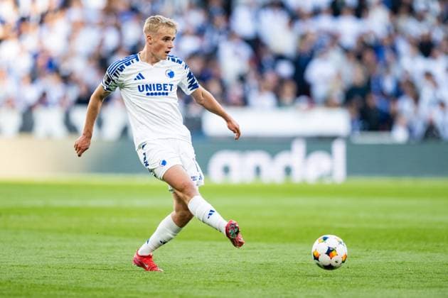 Football, Victor Froholdt in dialogue with Eintracht Frankfurt