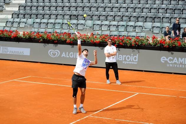 Foto IPP Cavaliere Emiliano. Roma 09 05 2025. Tennis Internazionali d Italia 2025. Nella foto: Carlo Alcaraz in allenamento al centrale e il suo allenatore Juan Carlos Ferrero. Italy Photo Press - World Copyright italy ITALY  Copyright: xR4924_italyphotopressx