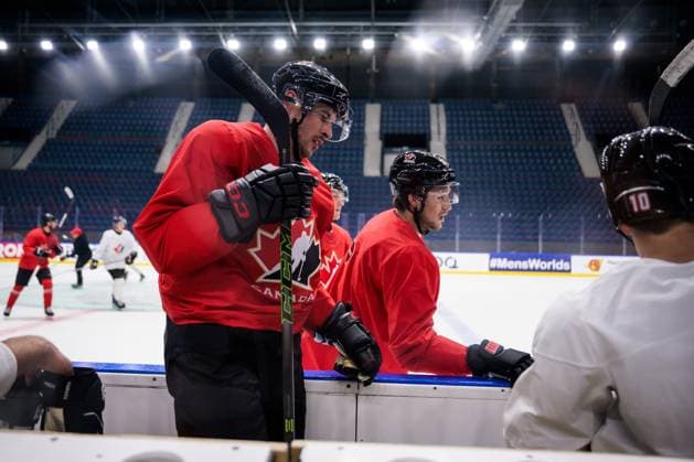 250509 Sidney Crosby of Canada at a practice session during the 2025 IIHF Ice Hockey World Championship on May 9, 2025 in Stockholm Photo Joel Marklund BILDBYRAN kod JM JM0673 bbeng ishockey ice hockey ishockey vm 2025 vm 2025 iihf world championship träning practice kanada canada  Copyright: JOELxMARKLUND BB250509JM001