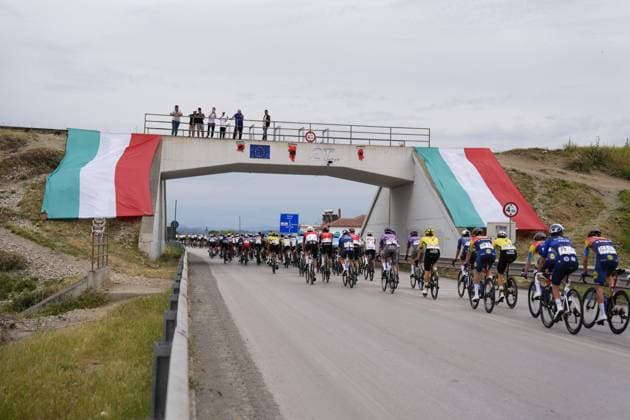 The pack rides during the stage 1 of the Giro d™Italia from Durazzo (Durres) to Tirana (Tirane), Albania- Friday, May 9, 2025. - cycling.  Copyright: xFabioxFerrari LaPressex