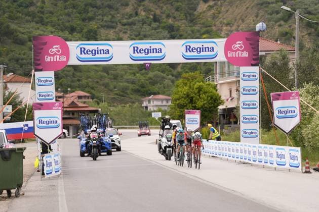 The pack rides during the stage 1 of the Giro d™Italia from Durazzo (Durres) to Tirana (Tirane), Albania- Friday, May 9, 2025. - cycling.  Copyright: xFabioxFerrari LaPressex