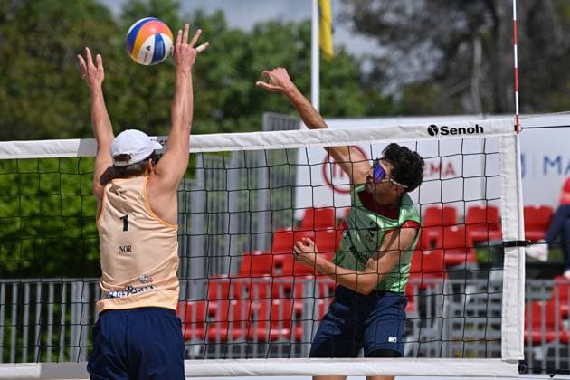May 9, 2025, Madrid, Madrid, Spain: 2 ANTONIO SAUCEDO (ESP) - 1 ANTON RINGoËœEN (NOR) competes during the World Beach ProTour Futures volleyball match between SPAIN and NORWAY at Parque Deportivo Puerta de Hierro on May 09, 2025 in Madrid, Spain. Madrid Spain - ZUMAc312 20250509_zsp_c312_012 Copyright: xOscarxManuelxSanchezx