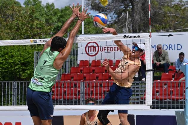 May 9, 2025, Madrid, Madrid, Spain: 1 ANTON RINGoËœEN (NOR) - 1 ALVARO VIERA (ESP) competes during the World Beach ProTour Futures volleyball match between SPAIN and NORWAY at Parque Deportivo Puerta de Hierro on May 09, 2025 in Madrid, Spain. Madrid Spain - ZUMAc312 20250509_zsp_c312_088 Copyright: xOscarxManuelxSanchezx