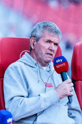 1 Fußball Bundesliga 1 FC Nürnberg 1 FC Köln 09 05 2025 Friedhelm Funkel Head Coach, Coach 1 FC Köln im Sky Interview 1 Fußball Bundesliga, 1 FC Nürnberg 1 FC Köln, Nürnberg, Max Morlock Stadion am 09 05 2025 DFL REGULATIONS PROHIBIT ANY USE OF PHOTOGRAPHS AS IMAGE SEQUENCES AND OR QUASI VIDEO Copyright: xBEAUTIFULxSPORTS Wunderlx