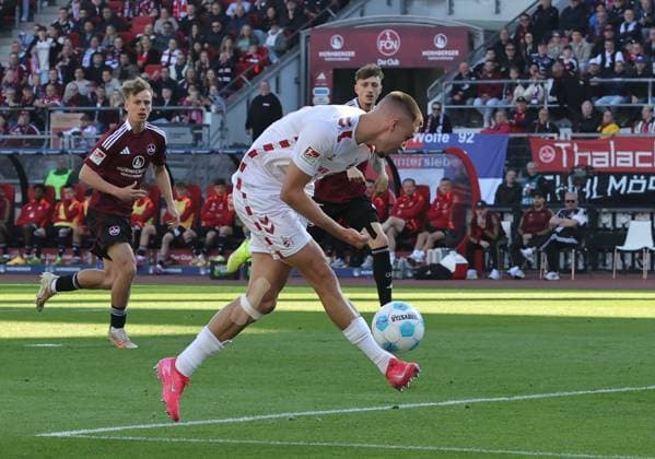 09 05 2025 Soccer season 2024 2025 2 Soccer Bundesliga 33 Matchday 1 FC Nürnberg FCN Club 1 FC Köln Sportfoto Zink DaMa xdaxmax DFL regulations prohibit any use of photographs as image sequences and or quasi video only for editorial use Tim Lemperle 19, FC Köln with goal shot