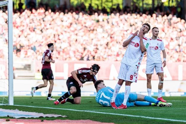 1 Fußball Bundesliga 1 FC Nürnberg 1 FC Köln 09 05 2025 Luca Waldschmidt 1 FC Köln, 9 beats his hands over his head after missing a chance 1 Fußball Bundesliga, 1 FC Nürnberg 1 FC Köln, Nürnberg, Max Morlock Stadion am 09 05 2025 DFL REGULATIONS PROHIBIT ANY USE OF PHOTOGRAPHS AS IMAGE SEQUENCES AND OR QUASI VIDEO Copyright: xBEAUTIFULxSPORTS Wunderlx