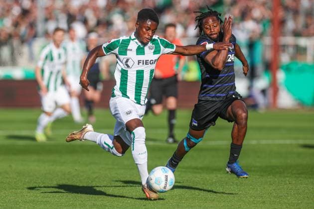 09 05 2025, Soccer, Season 2024 2025, 2 Bundesliga, Matchday 33, Preussen Münster Hertha BSC, f l Daniel Kankam Kyerewaa Preußen Münster , Deyovaisio Zeefuik Hertha BSC Münster LVM Arena NRW Germany xRHR PHOTO TRx Copyright: TimxRehbein RHR-FOTOx RHR-FOTO TR