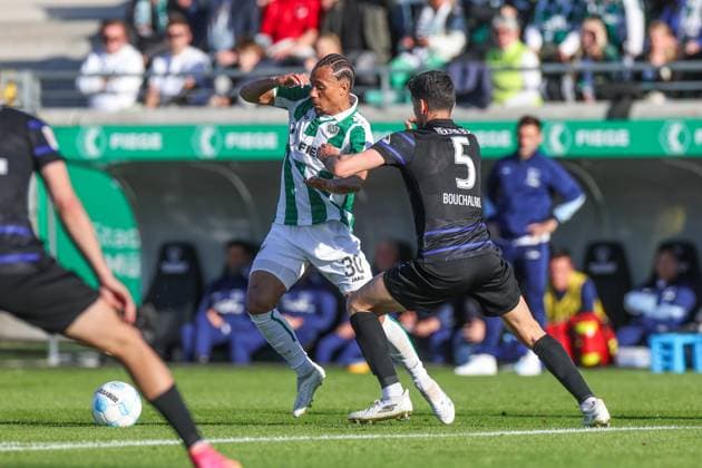 09 05 2025, Soccer, Season 2024 2025, 2 Bundesliga, Matchday 33, Preussen Münster Hertha BSC, f l Etienne Amenyido Preußen Münster , Andreas Bouchalakis Hertha BSC Münster LVM Arena NRW Germany xRHR PHOTO TRx Copyright: TimxRehbein RHR-FOTOx RHR-FOTO TR