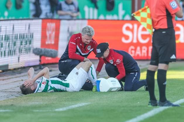 09 05 2025, Soccer, Season 2024 2025, 2 Bundesliga, Matchday 33, Preussen Münster Hertha BSC, Joshua Mees Preußen Münster injured on the ground Münster LVM Arena NRW Germany xRHR PHOTO TRx Copyright: TimxRehbein RHR-FOTOx RHR-FOTO TR