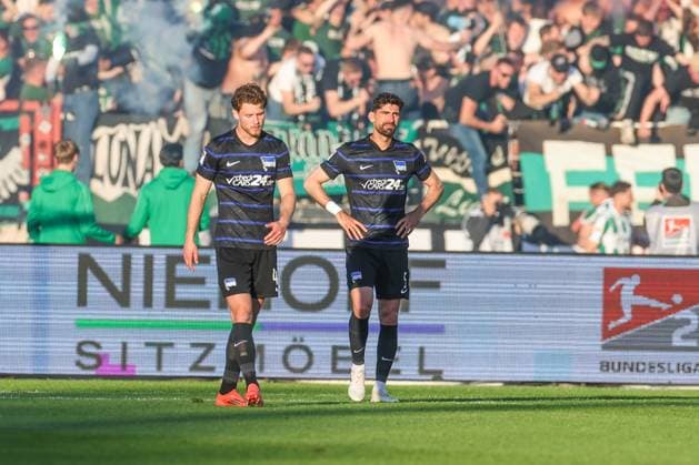 09 05 2025, Soccer, Season 2024 2025, 2 Bundesliga, Matchday 33, Preussen Münster Hertha BSC, f l Linus Jasper Gechter Hertha BSC , Andreas Bouchalakis Hertha BSC Münster LVM Arena NRW Germany xRHR PHOTO TRx Copyright: TimxRehbein RHR-FOTOx RHR-FOTO TR