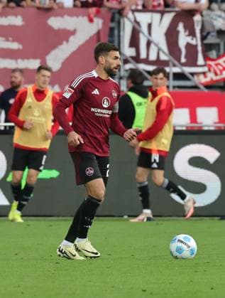 09 05 2025 Soccer Season 2024 2025 2 Soccer Bundesliga 33 Matchday 1 FC Nürnberg FCN Club 1 FC Köln Sportfoto Zink DaMa xdaxmax DFL regulations prohibit any use of photographs as image sequences and or quasi video only for editorial use Enrico Valentini 22, 1 FC Nürnberg FCN