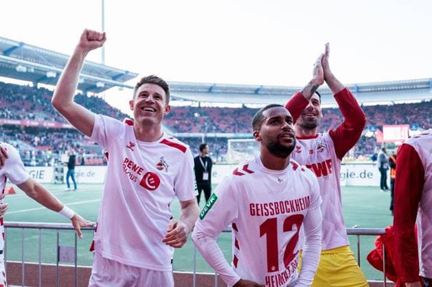 2 Soccer Bundesliga 1 FC Nuremberg 1 FC Cologne 09 05 2025 The team celebrates the victory with the fans Dominique Heintz 1 FC Cologne, 3 , Linton Maina 1 FC Cologne, 37 , Philipp Pentke 1 FC Cologne, 20 2 Soccer Bundesliga, 1 FC Nuremberg 1 FC Cologne, Nuremberg, Max Morlock Stadium on 09 05 2025 DFL REGULATIONS PROHIBIT ANY USE OF PHOTOGRAPHS AS IMAGE SEQUENCES AND OR QUASI VIDEO Copyright: xBEAUTIFULxSPORTS Wunderlx