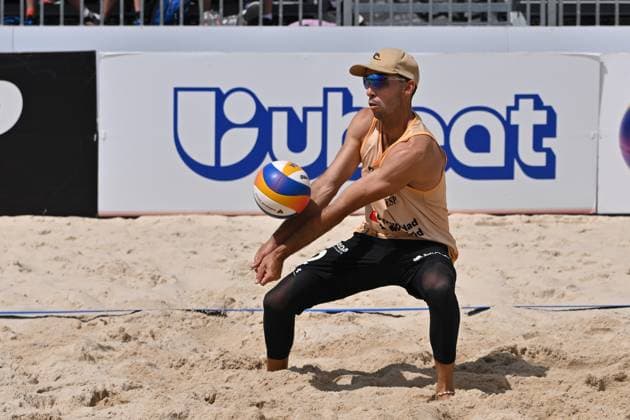 May 9, 2025, Madrid, Madrid, Spain: 2 ROBERTO SANFELIX (ESP) competes during the World Beach ProTour Futures volleyball match between SPAIN and UKRAINE at Parque Deportivo Puerta de Hierro on May 09, 2025 in Madrid, Spain. Madrid Spain - ZUMAc312 20250509_zsp_c312_133 Copyright: xOscarxManuelxSanchezx