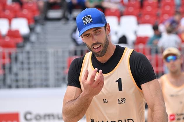 May 9, 2025, Madrid, Madrid, Spain: 1 DANIEL MORENO (ESP) competes during the World Beach ProTour Futures volleyball match between SPAIN and UKRAINE at Parque Deportivo Puerta de Hierro on May 09, 2025 in Madrid, Spain. Madrid Spain - ZUMAc312 20250509_zsp_c312_167 Copyright: xOscarxManuelxSanchezx