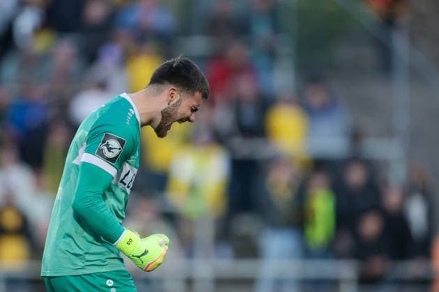 09 05 2025, 3 Liga, Matchday 37, Borussia Dortmund II VfB Stuttgart II, Goalkeeper Dennis Seimen VfB Stuttgart II cheers, Dortmund Stadion Rote Erde NRW Germany xRHR PHOTO DEx Copyright: DennisxEwert RHR-FOTOx RHR-FOTO DE