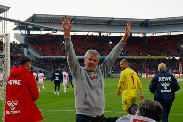 Friedhelm Funkel 1 FC Koeln, Headcoach, Coach, Trainer , 09 05 2025, Football, 2 Bundesliga, 1 FC Nürnberg 1 FC Köln, GER, Nuernberg, Max Morlock Stadion, DFL REGULATIONS PROHIBIT ANY USE OF PHOTOGRAPHS AS IMAGE SEQUENCES AND OR QUASI VIDEO Copyright: HMBxMedia xHeikoxBecker