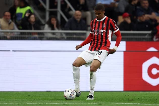 Malick Thiaw (Ac Milan) controls the ball, Serie A, AC Milan v Bologna, Giuseppe Meazza, May 9, 2025, Milan, Italy.