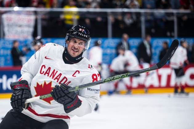 250510 Sidney Crosby of Canada at warm up ahead of the 2025 IIHF Ice Hockey World Championship group stage game between Slovenia and Canada on May 10, 2025 in Stockholm Photo Maxim ThorÃ BILDBYRAN kod MT MT0810 ishockey ice hockey ishockey vm 2025 vm 2025 iihf world championship slovenia kanada canada bbeng group stage  Copyright: MAXIMxTHORE BB250510MT002