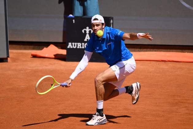 TENNIS - Internazionali di Tennis - Internazionali BNL d Italia Matteo Berrettini (ITA) during the second round against Jacob Fearnley (GBR) of the ATP, Tennis Herren Master 1000 Internazionali BNL d Italia tournament at Foro Italico on May 10, 2025 Fabrizio Corradetti LiveMedia Rome Italy  Copyright: xIPAxSport ABACAx
