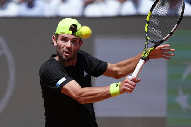 Jacob Fearnley of Great Britain during the match against Matteo Berrettini of Italy at the Internazionali BNL d Italia 2025 tennis tournament at Foro Italico in Rome, Italy on may 10, 2025. AntoniettaxBaldassarre