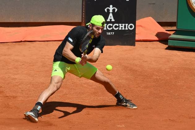 10th May 2025; Foro Italico, Rome, Italy: ATP, Tennis Herren 1000 Tennis Masters Rome, Day 4; Jacob Fearnley (GBR) in action during the match against Matteo Berrettini  ActionPlus12784888 AllShotLive