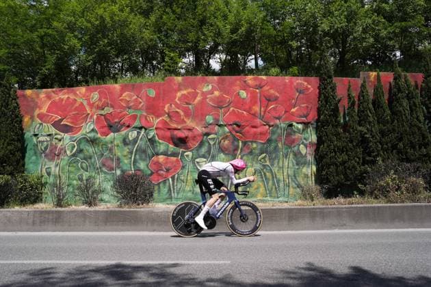 Asgreen Kasper of Ef Education - Easypost during the stage 2 of the Giro d™Italia from Tirana (Tirane) to Tirana (Tirane) Tudor ITT (Individual Time Trial) Albania - Saturday, May 10, 2025. - cycling.  Copyright: xFabioxFerrari LaPressex