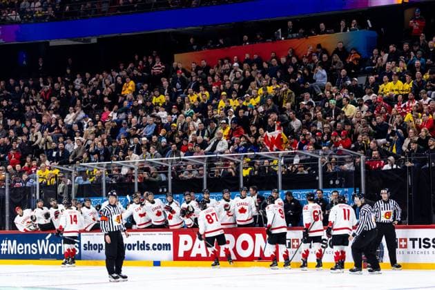Ice hockey, Eishockey - IIHF WC 2025 STOCKHOLM,SWEDEN,10.MAY.25 - ICE HOCKEY - IIHF Ice Hockey World Championship, WM, Weltmeisterschaft 2025, group stage, Slovenia vs Canada. Image shows the rejoicing of Canada.  GEPAxpictures xMaticxKlansek