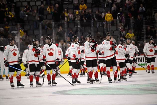 STOCKHOLM, SVERIGE 20250510 Canada players after winning, final score 0 4, the IIHF Ice Hockey World Championship group A match between Slovenia and Canada at Avicii Arena in Stockholm, Sweden, on May 10, 2025 STOCKHOLM SVERIGE x10080x  Copyright: xFredrikxSandberg TTx ICE HOCKEY WC SLOVENIA-CANADA