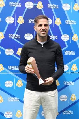 Como™s Como 1907 s head coach Cesc Fabregas coach of the month iduring the Serie A Enilive 2024 2025 soccer match between Como and Cagliari at the Giuseppe Sinigaglia stadium in Como, north Italy - Saturday May 10 2025 - Soccer.  Copyright: xAntonioxSaia LaPressex
