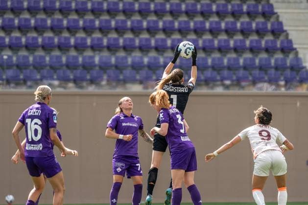 1 Cecilie Fiskerstrand (Fiorentina Femminile) during ACF Fiorentina vs AS Roma, Italian football Serie A Women match in Bagno a Ripoli (FI), Italy, May 10 2025  Copyright: xSaraxEsposito IPAxSportx xipa-agency.netx xx IPA_57492400 IPA_Agency_IPA57492400