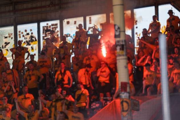 The players and fans of SG Dynamo Dresden celebrate the promotion to the 2 Bundesliga at SV Waldhof Mannheim SG Dynamo Dresden on 10 05 25 at Carl Benz Stadium, Mannheim xamx Photo Alfio Marino Copyright: